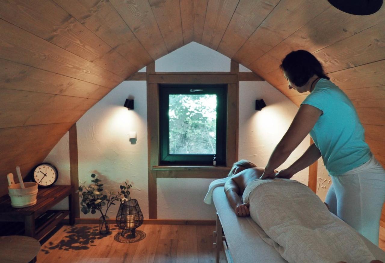 Sen I Wino, Domki Na Winnicy Ze Strefa Spa Żywiec Buitenkant foto